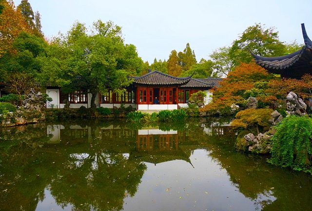 A2-Guozhuang-garden-West-Lake-photo-WikimediaCC